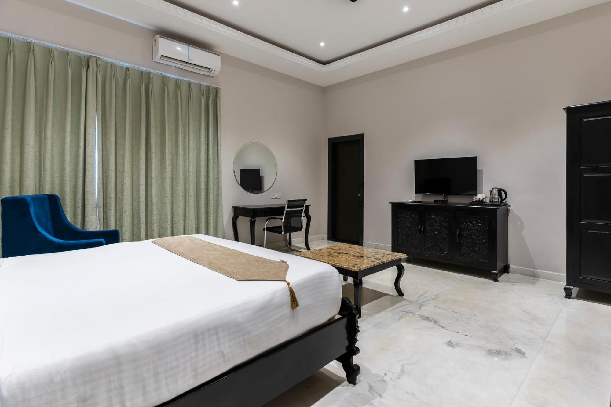Surya Uday Villa Udaipur Bagian luar foto