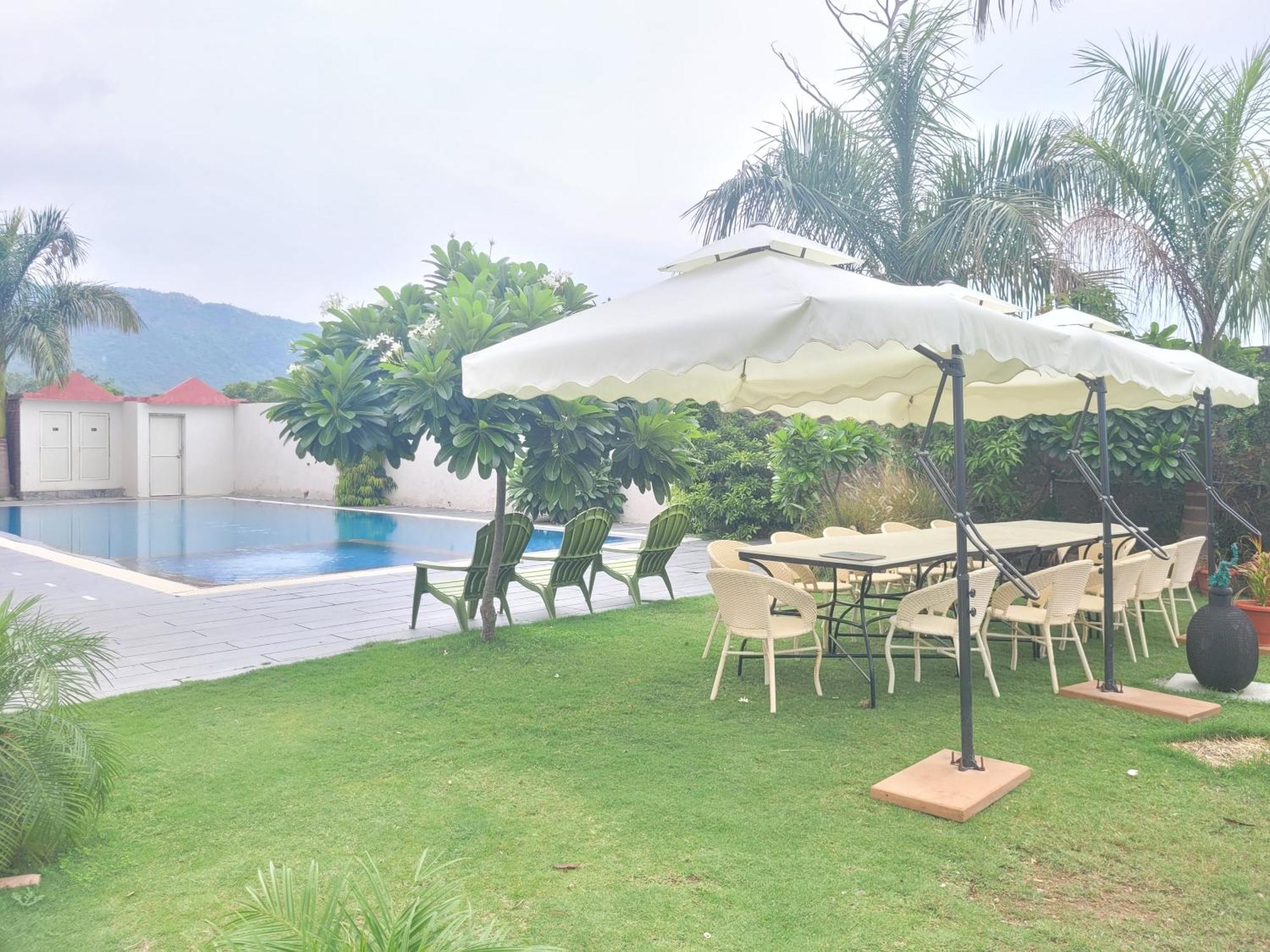 Surya Uday Villa Udaipur Bagian luar foto